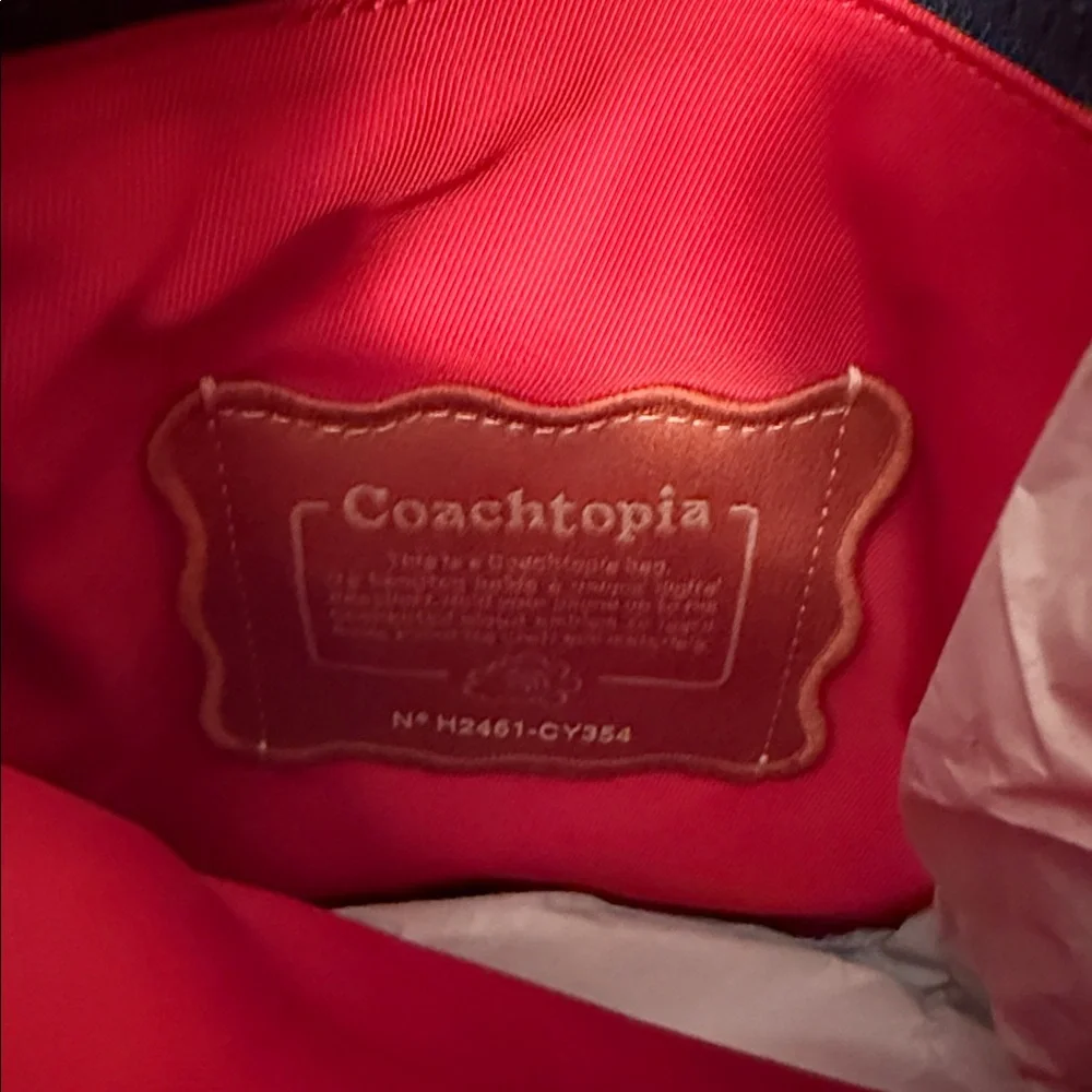❤️ Coach‎ NWT Coachtopia Red Loop Small Tote With Heart Appliqué - Picture 11 of 12